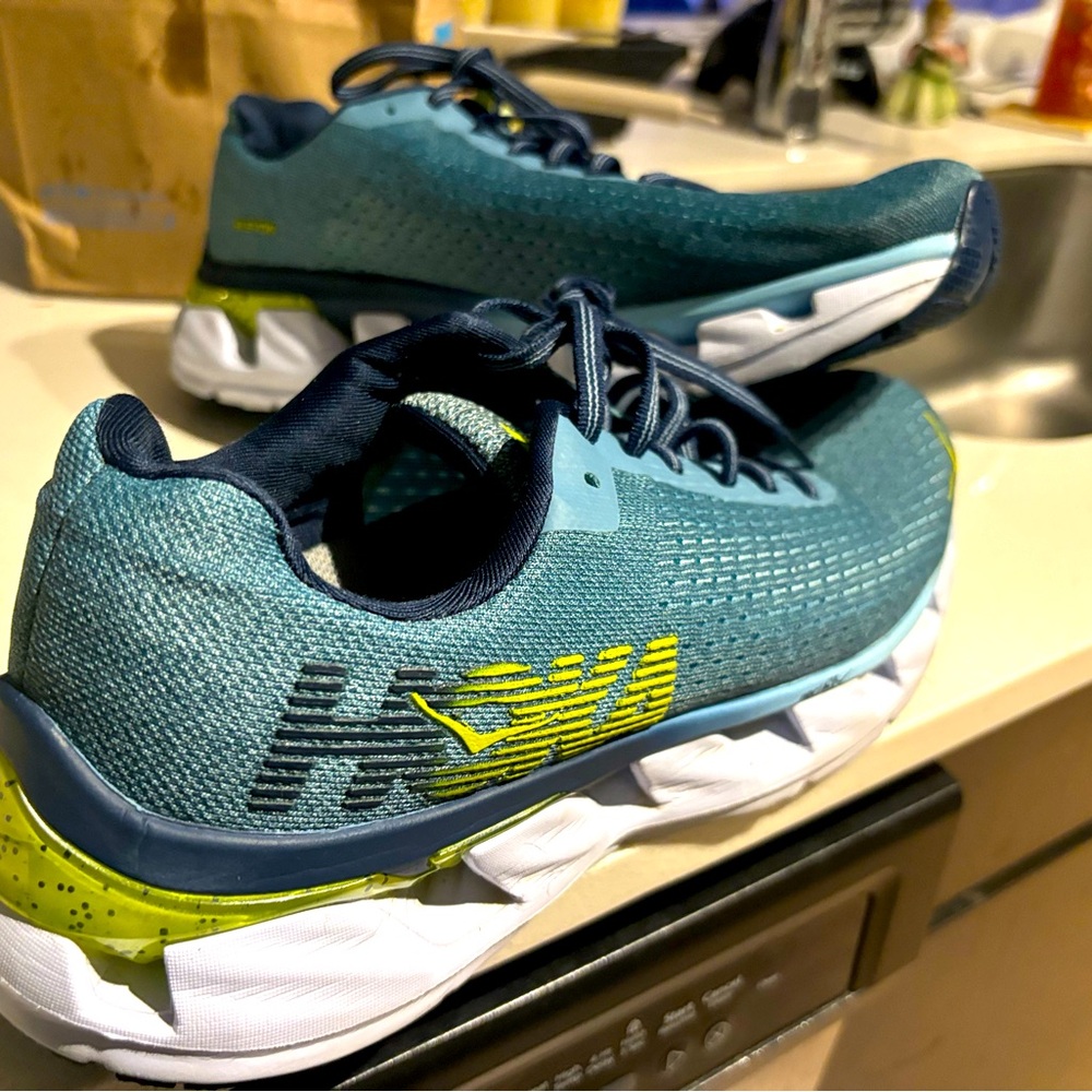 Hokas running shoes very good shape